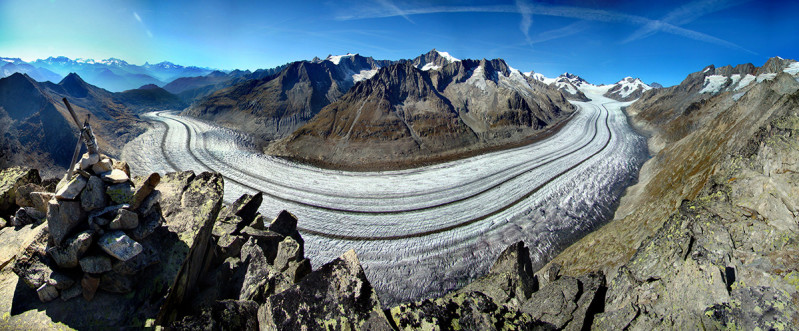 2 for 1 offer: Aletsch Glacier meets Matterhorn